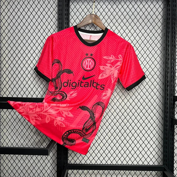 259f7be0ba349cd83d6fb8403cf1760a.jpg Koszulka Inter Milan Skóra Węża 2024-2025