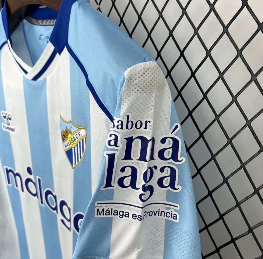 89189332-E323-42D5-8D81-CA31A9F4EC7A.jpg Koszulka Malaga Domowa 2025/26
