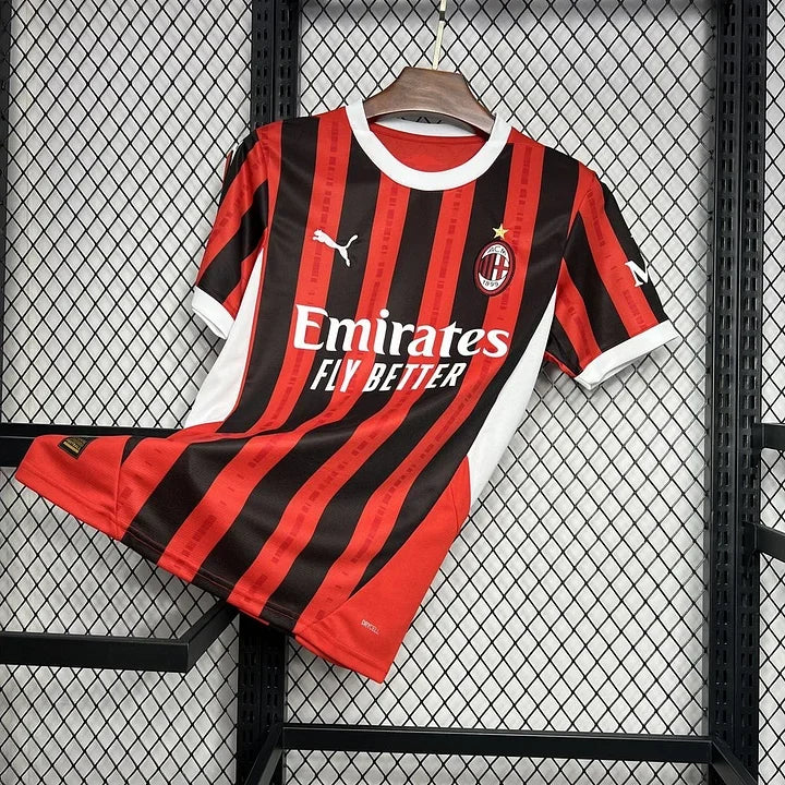 cbcd01d97906f7e9ba9f0c88ac7add3e.jpg Koszulka AC Milan 2024/25 Piłkarska Premium