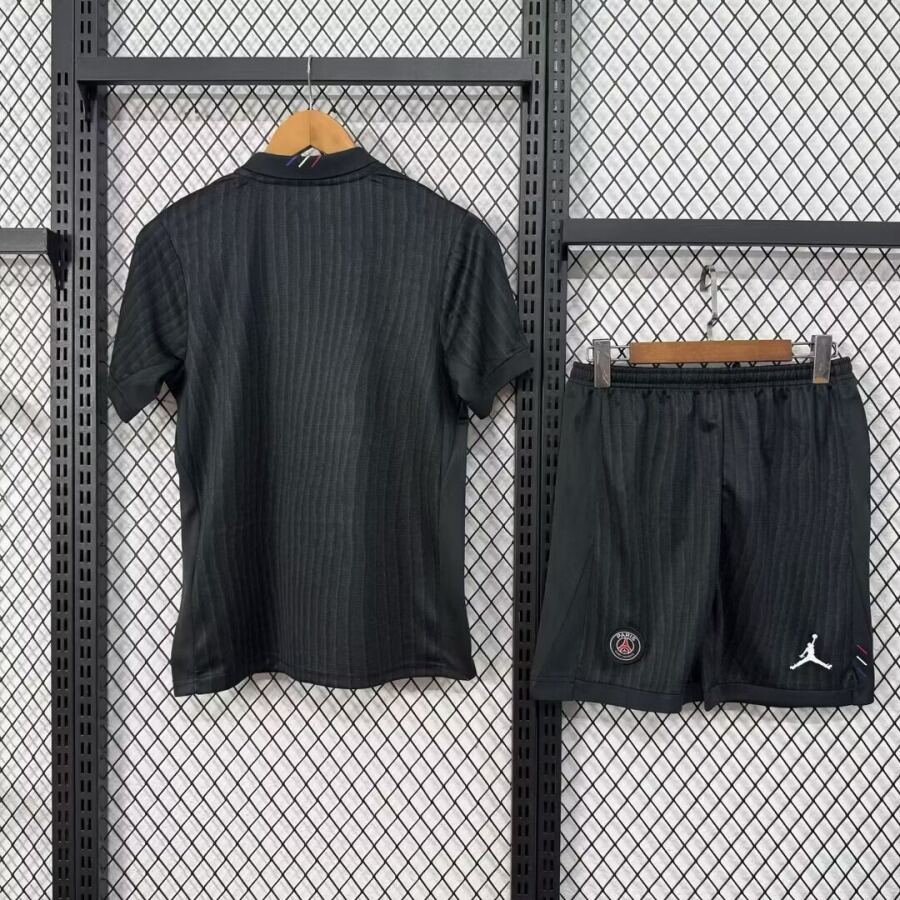 d0dc148d3e13d0ceb60b24e156dd1df3_94c21ded-c904-4e28-8b6e-9da81d730c14.jpg Koszulka PSG Czwarta 2025/26 Dorosłe