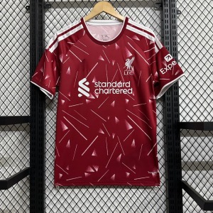 fd208271ddca4bba08542e7101a3f156.jpg Koszulka Liverpool 2026/27 Domowa