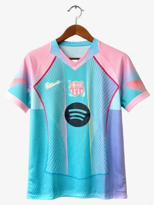 maillot-concept-fc-barcelone-edition-degrade-bleu-2025-2026 studio v12 Koszulka Concept FC Barcelona Edycja Gradient Niebieski 2025-2026