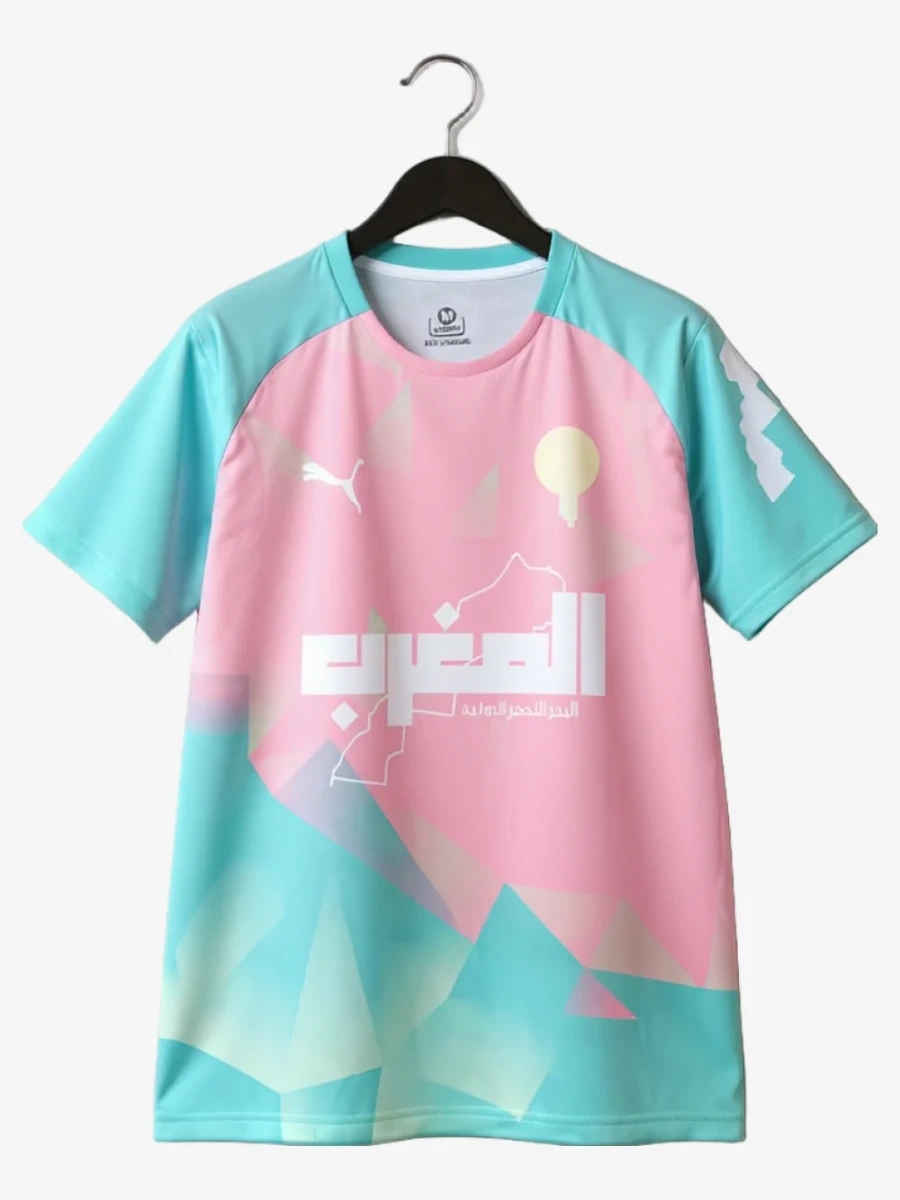 maillot-concept-maroc-edition-rose-bleu-2025-2026 studio v12 Koszulka Concept Maroko Edycja Różowo-Niebieska 2025-2026