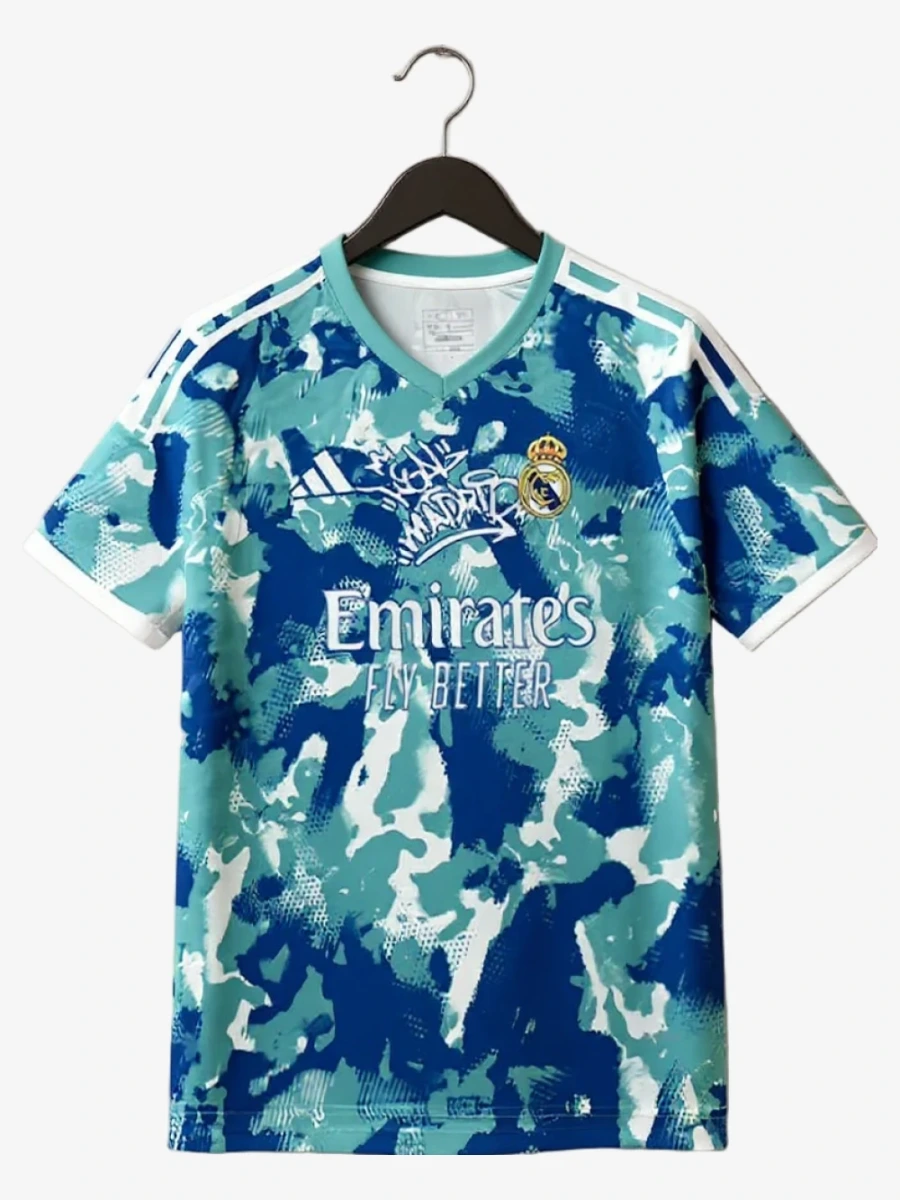 maillot-concept-real-madrid-edition-camouflage-2025-2026 studio v12 Koszulka Concept Real Madrid Edycja Camouflage 2025-2026