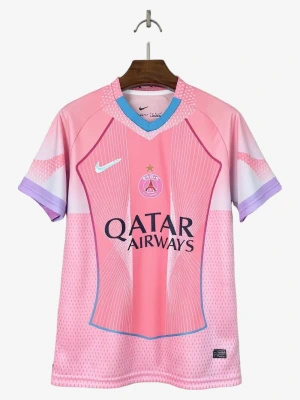 maillot-psg-concept-rose-2025-2026 studio v12 Koszulka PSG Concept Różowa 2025-2026